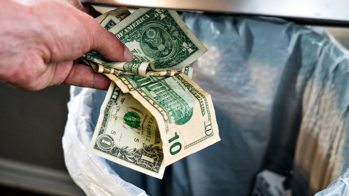 Неужели из пустого в порожнее? Зачем правительство поменяло структуру ФНБ