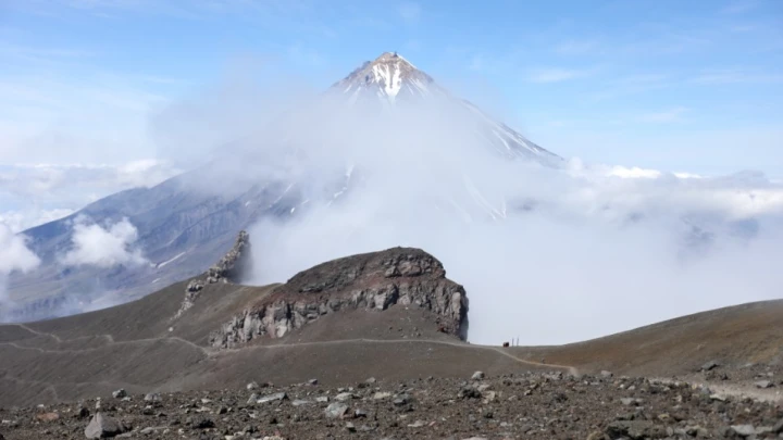 Камчатка неспокойна после землетрясения: Выброс пепла на Ключевском вулкане усилится - учёные