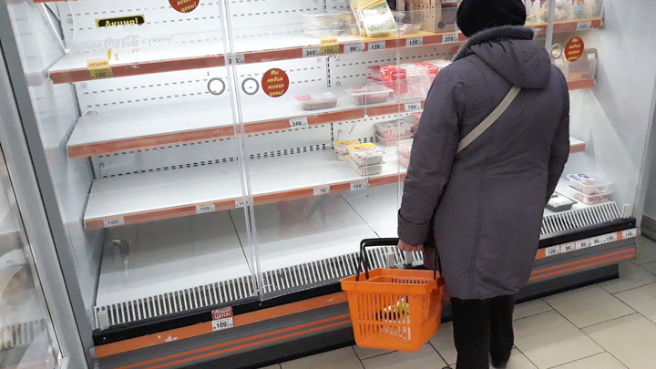 Единственный магазин закрыли в посёлке Речкуновка под Новосибирском