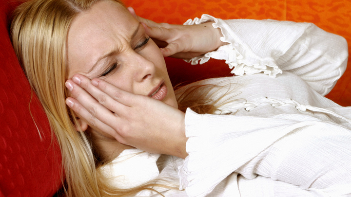 Зимняя головная боль: Врач дал универсальный рецепт от недуга