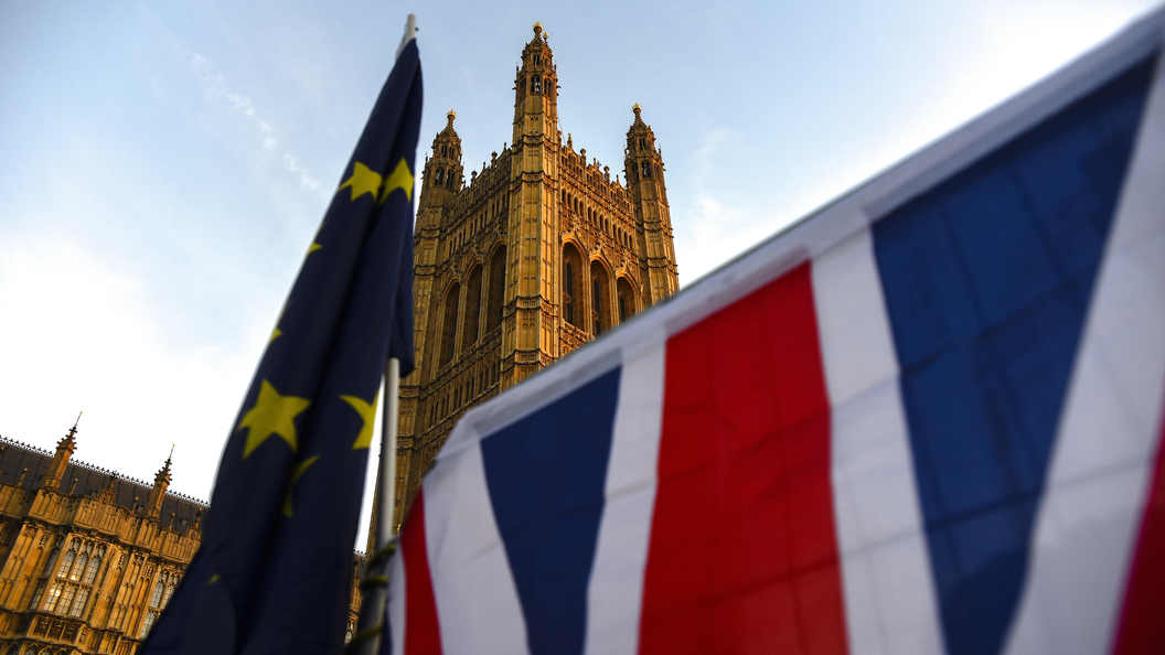 Парламент Британии одобрил военную атаку в Сирии - СМИ Парламент Британии одобрил военную атаку в Сирии - СМИ
