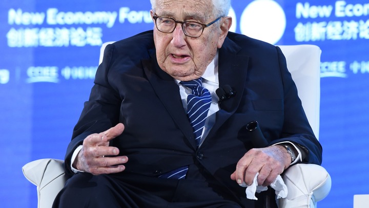 Хаос может затянуться на поколения: Киссинджер рассказал о мире после пандемии