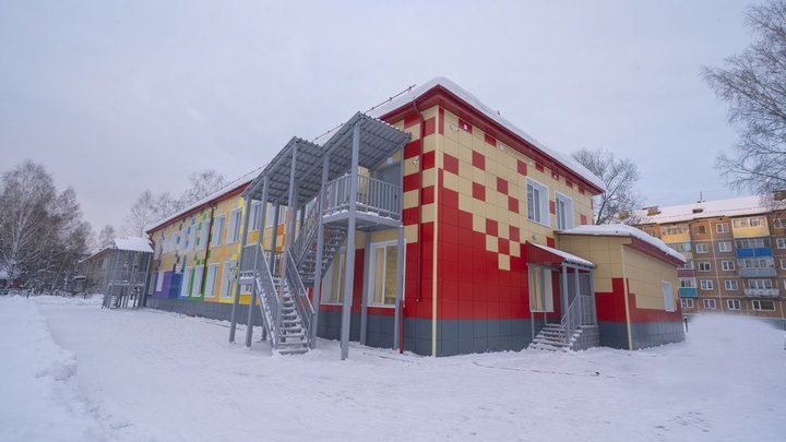 В Кузбассе после ремонта на 90 миллионов рублей открылся детский сад
