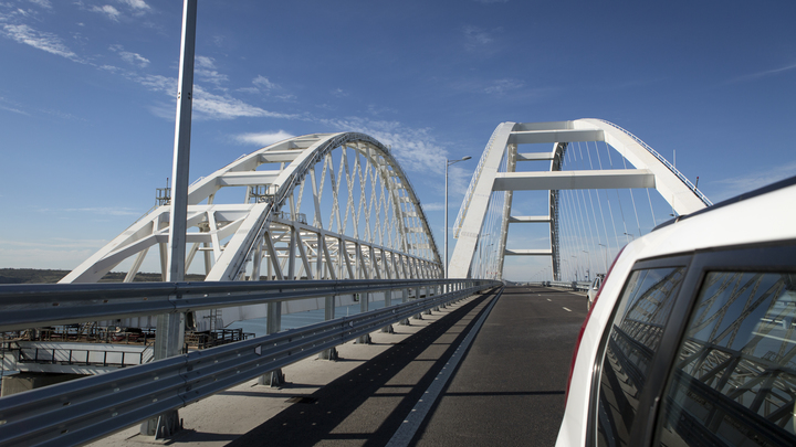 Взрыв грузовой машины на Крымском мосту — срочное заявление главы местного парламента