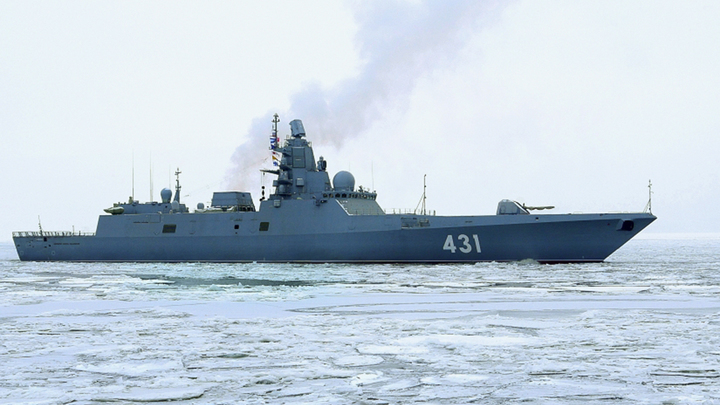 Российский фрегат столкнулся с гражданским судном. Флот Дании выслал патрульный корабль