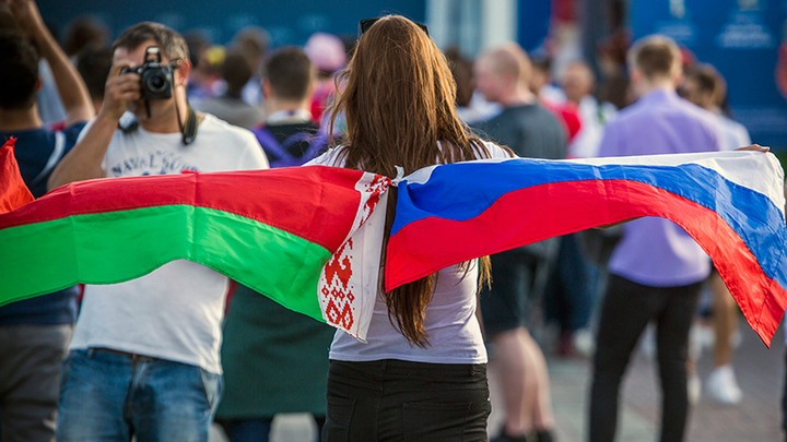 Коза Лукашенко: Россия и Белоруссия ударили по Европе