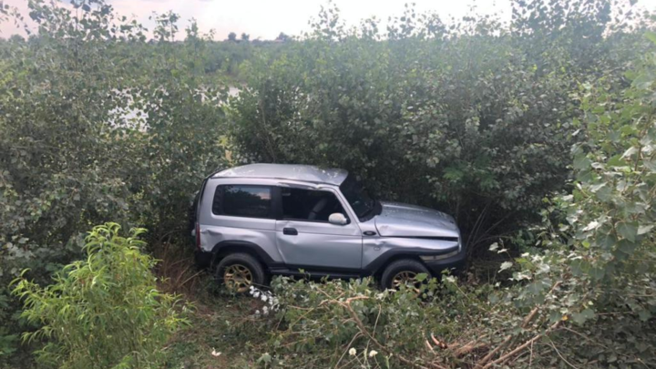 В Белореченске школьник без спроса взял машину отца, чтобы прокатить подругу, и попал в ДТП