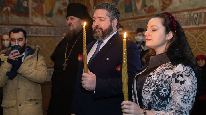 В Костроме состоялась помолвка Великого Князя Георгия Михайловича с его невестой Викторией Беттарини