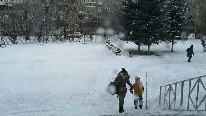 В Магнитогорске школы получили угрозы о минировании по электронной почте