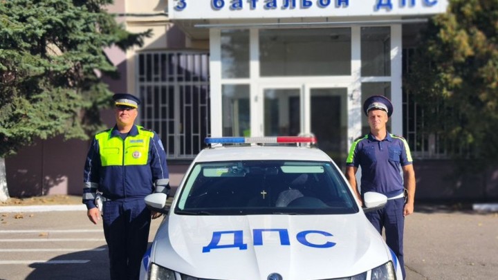 В Сергиевом Посаде сотрудники ДПС на служебной машине довезли роженицу до больницы