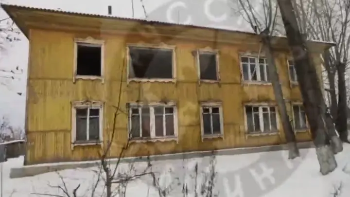 Мать бойца СВО переселили в дом без окон и дверей в Кургане