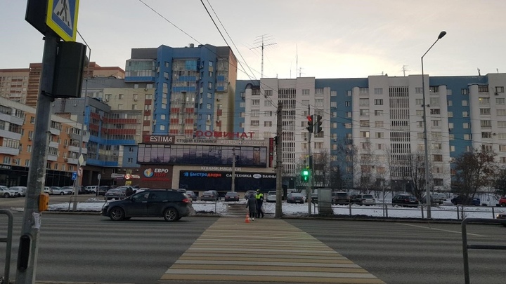 В Самаре пенсионер пострадал при забеге через дорогу