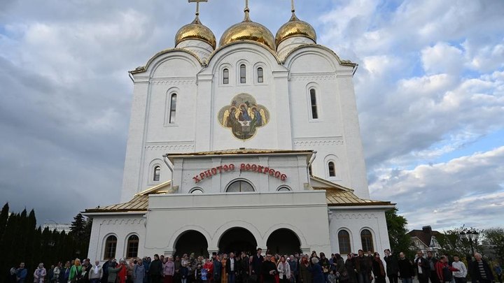 Всероссийский молебен о Победе. На Брянщине Георгию Победоносцу поклонились 10 тысяч человек