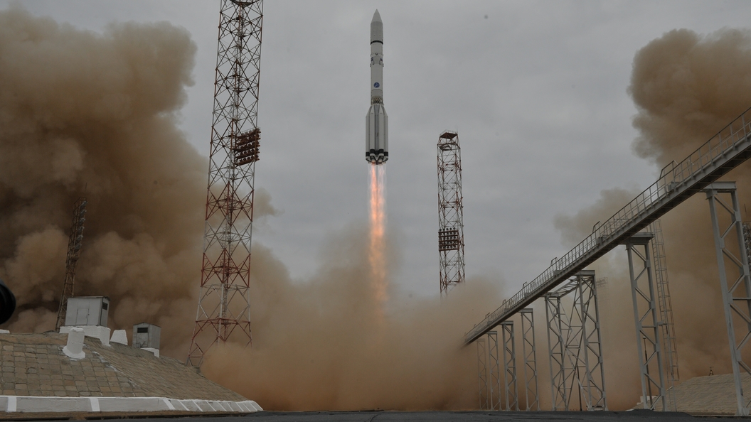 В новую миссию к МКС войдут космонавт Роскосмоса и два астронавта NASA В новую миссию к МКС войдут космонавт Роскосмоса и два астронавта NASA
