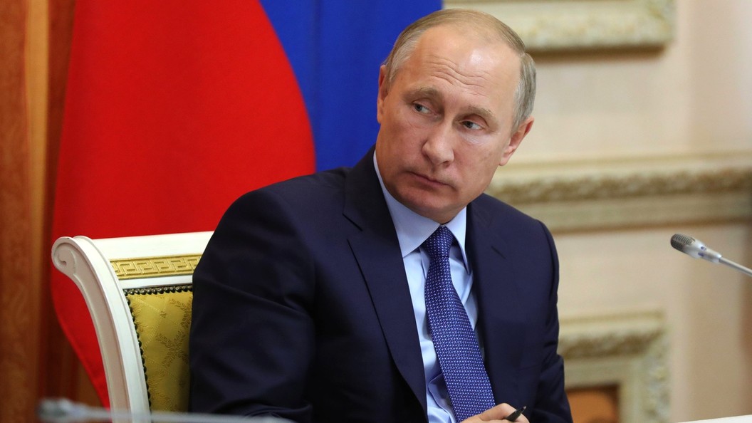 В Кремле обсуждают сценарии выдвижения В.Путина на выборы