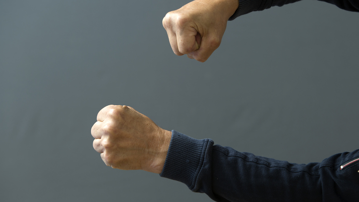 На вернувшегося с передовой ветерана СВО напали с битами в Екатеринбурге