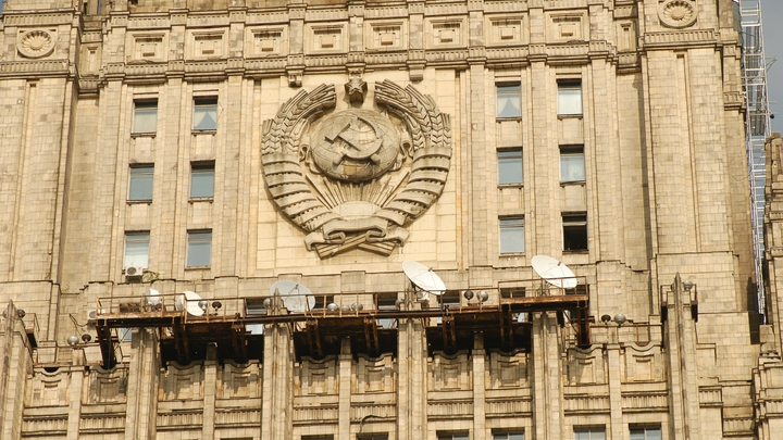 Москва отказалась менять историю даже в угоду дружбе с Чехией