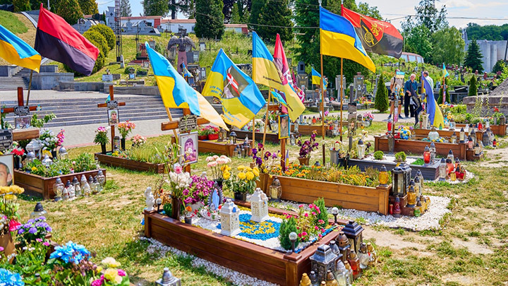 В украинском телеэфире назвали цифру потерь 1,1 миллиона: насколько она реальна
