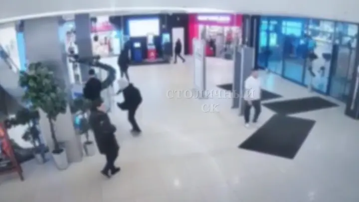 Запретил намаз: почему 16-летний мигрант пырнул охранника и полицейских в Москве