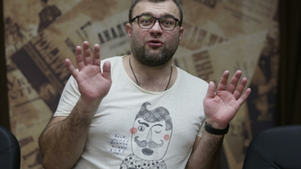 Это не критики, а мусорные тролли и идиоты: Пореченков вступился за обиженного Козловского Это не критики, а мусорные тролли и идиоты: Пореченков вступился за обиженного Козловского