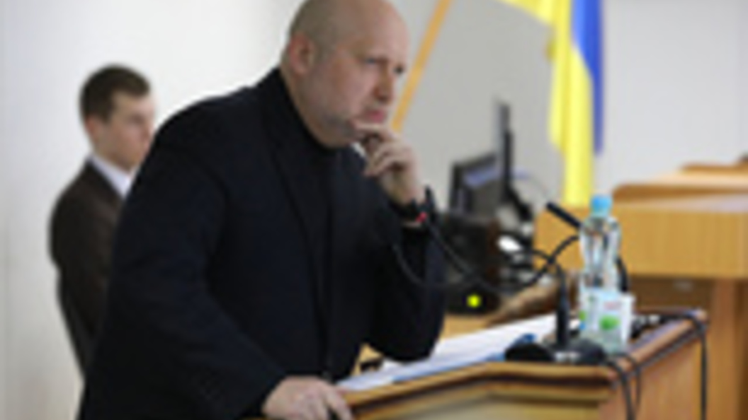 Турчинов указал Франции и Германии, как надо «дружить» с Россией Турчинов указал Франции и Германии, как надо «дружить» с Россией