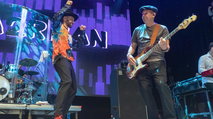 Uma2rman сняли клип на МКС. Помогли влиятельные люди