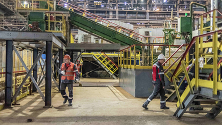 Запорожсталь сократила производство почти на 50%