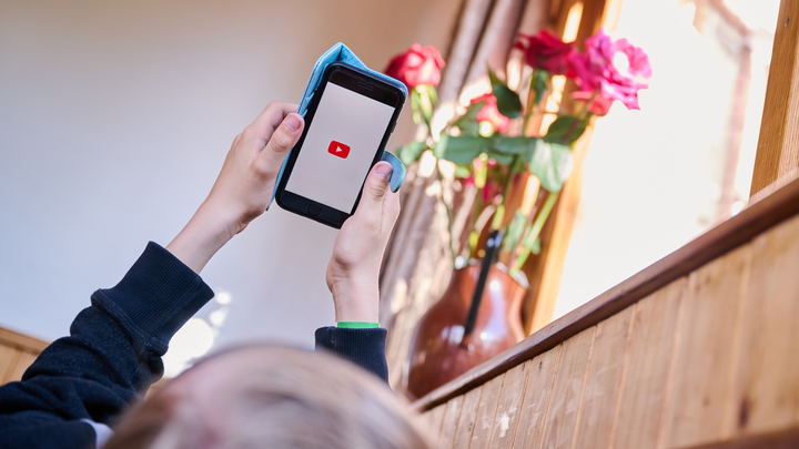 YouTube запретил шутить: Канал популярных русских пранкеров заблокирован