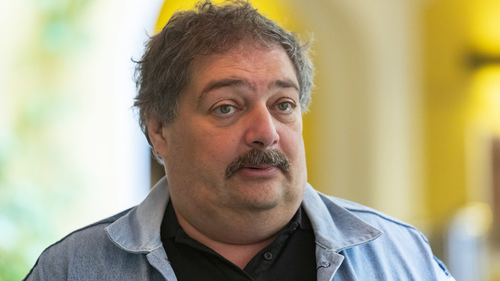 Беглый писатель-иноагент Быков пообещал проспонсировать покупку дронов для ВСУ