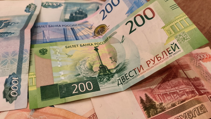 Чиновники из Ростовской области зарабатывают больше других в стране