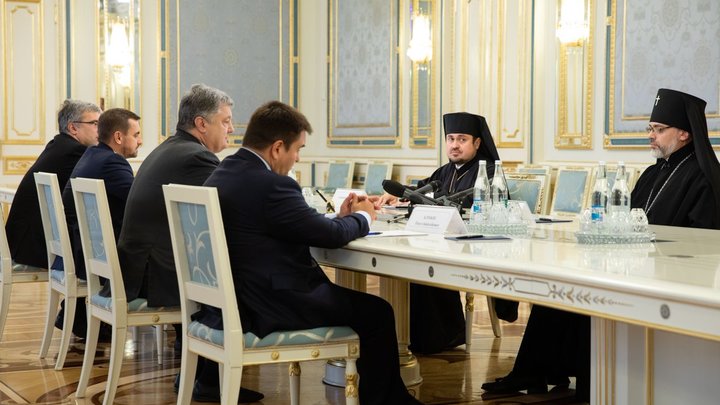 Фанар отложил предоставление автокефалии церкви Украины - источник