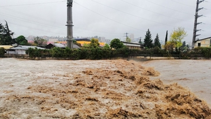 Движение поездов в Краснодаре после ливней восстановлено - РЖД
