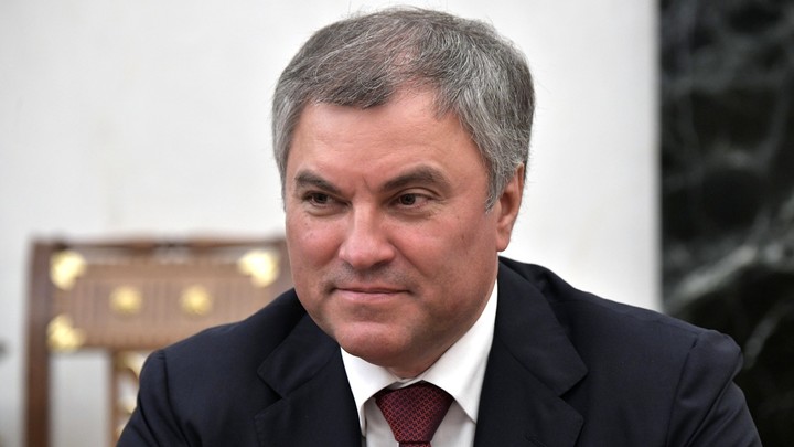 «Таким диктаторам не место в Европе»: Володин призвал ЕС осудить борьбу Порошенко за власть