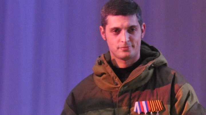 Своей жизнью заслужил: Толстой призвал наградить легендарного комбата