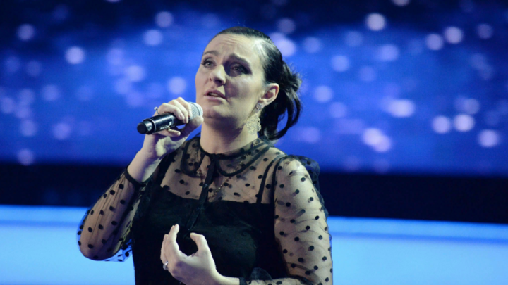 Давай ты на своё место пойдёшь: Елена Ваенга раскритиковала творчество Вали Карнавал