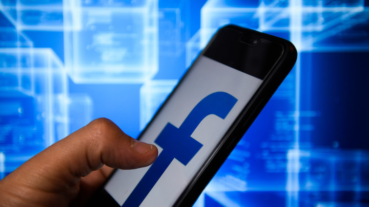 Facebook защитил хлюпика Березу: Из-за приглашения к дуэли аккаунт сенатора Морозова заблокировали в соцсети