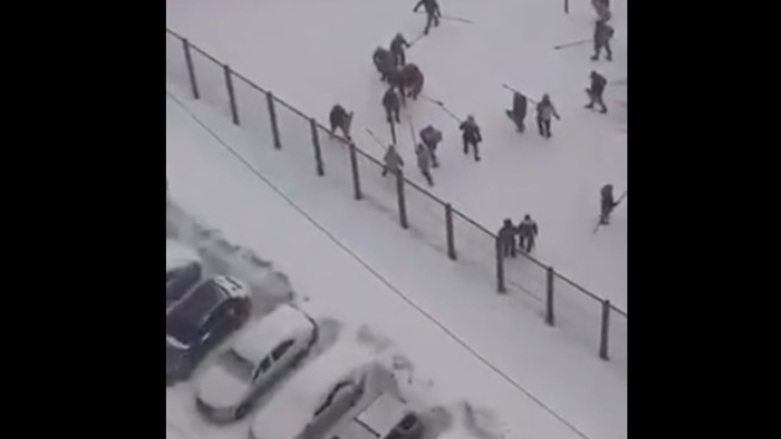 Масштабную битву реконструкторов сняли в Чертанове. Видео