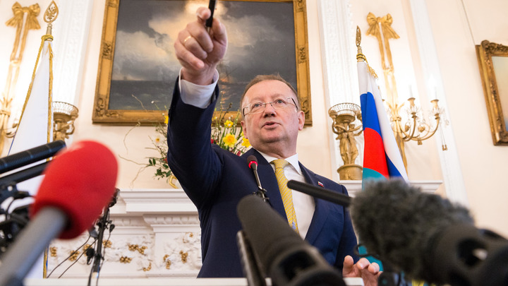 Скверна недели: Офицер ЦРУ провалил свержение Путина, Яковенко - шпион, а Порошенко отказался вставать на колени