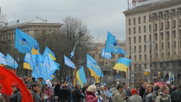 Развалить страну, чтобы замести следы хищения - депутат Рады о новом Майдане Киева