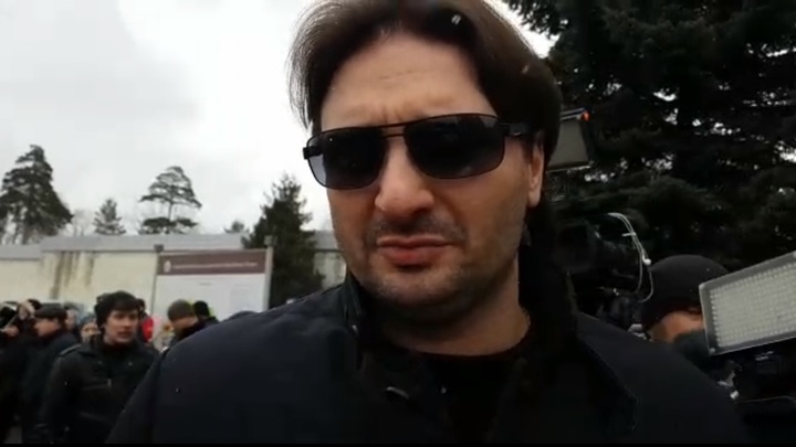 Поведение, недостойное мужчины: Запашный рассказал о постыдных действиях мужей Началовой