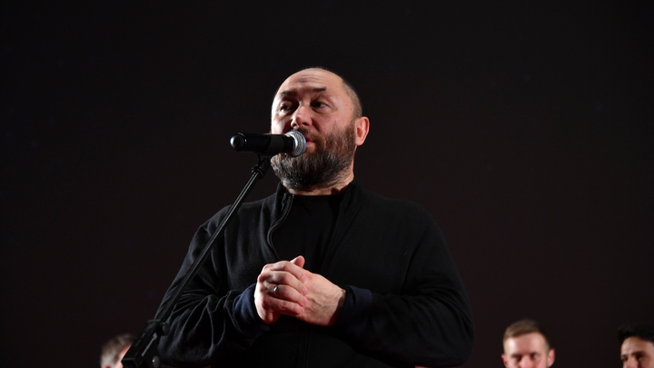 Кто-то попиариться решил: Жена Бекмамбетова опровергла слухи о госпитализации режиссёра