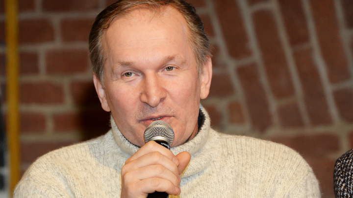 Запрет был признан незаконным: Герою сериала Сваты Добронравову снова открыли въезд на Украину