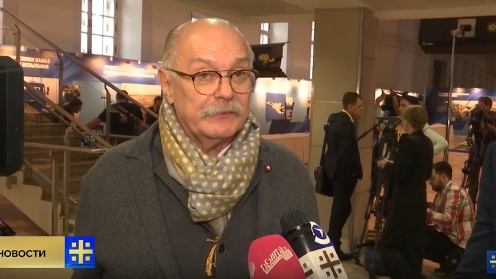 Большое количество людей в зале содрогнулись: Михалков о запрете Путина на иностранное гражданство для элиты