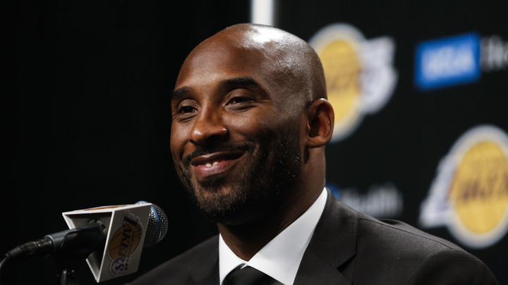 Разбился при крушении вертолёта: В Калифорнии погиб легендарный баскетболист Коби Брайант