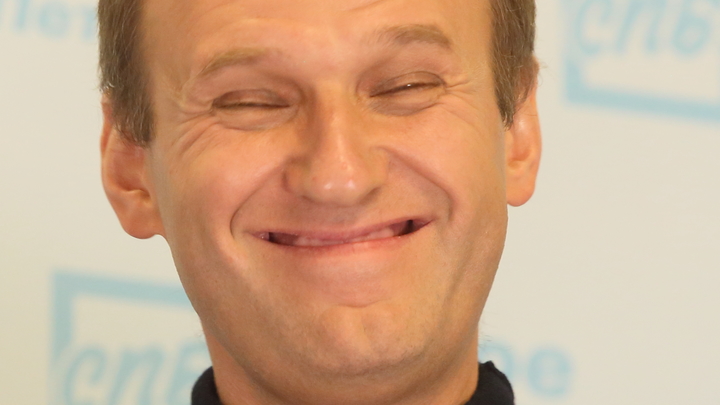 Услышал звон: Навальный прокололся на распространении фейков. Теперь - о кровавых плакатах с детьми