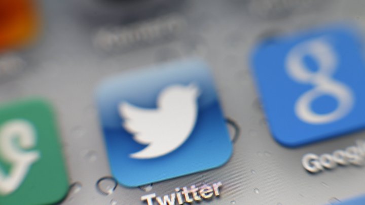 Переобувашка в воздухе: Пользователей Сети насмешил пост украинского политика о 23 февраля