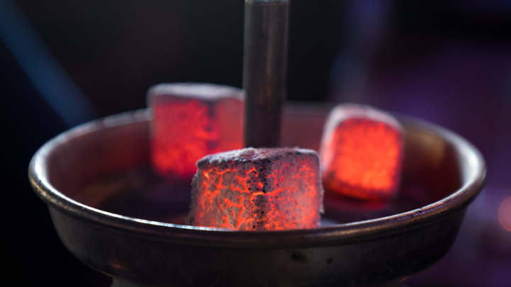 В Дубае коронавирус закрыл кальянные. Военкор Коц заявил о последних днях