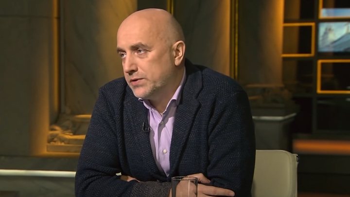 Прилепин заявил о ссоре с Собчак и призвал вступать в... социалистические партии