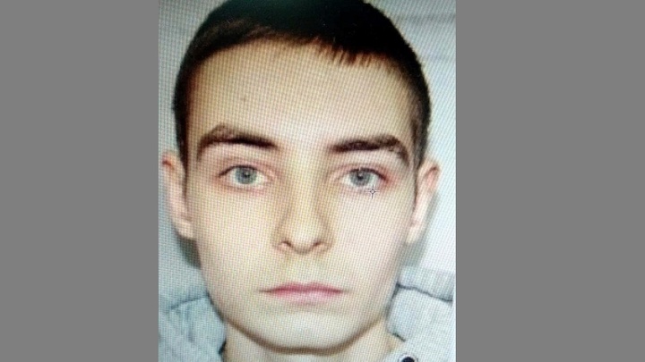 Зарезал отца, мать чудом выжила: В Ростове-на-Дону разыскивают 24-летнего изверга