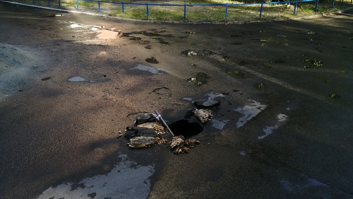 Прокуратура через суд требует мэрию Челябинска сделать дороги в Парковом и Чурилово